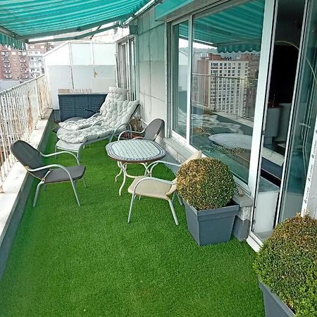 Liege Centre Mediacite Appartement Possible Parking Terrasse Immense 8Eme Pour 2 Personnes Liège Exterior foto