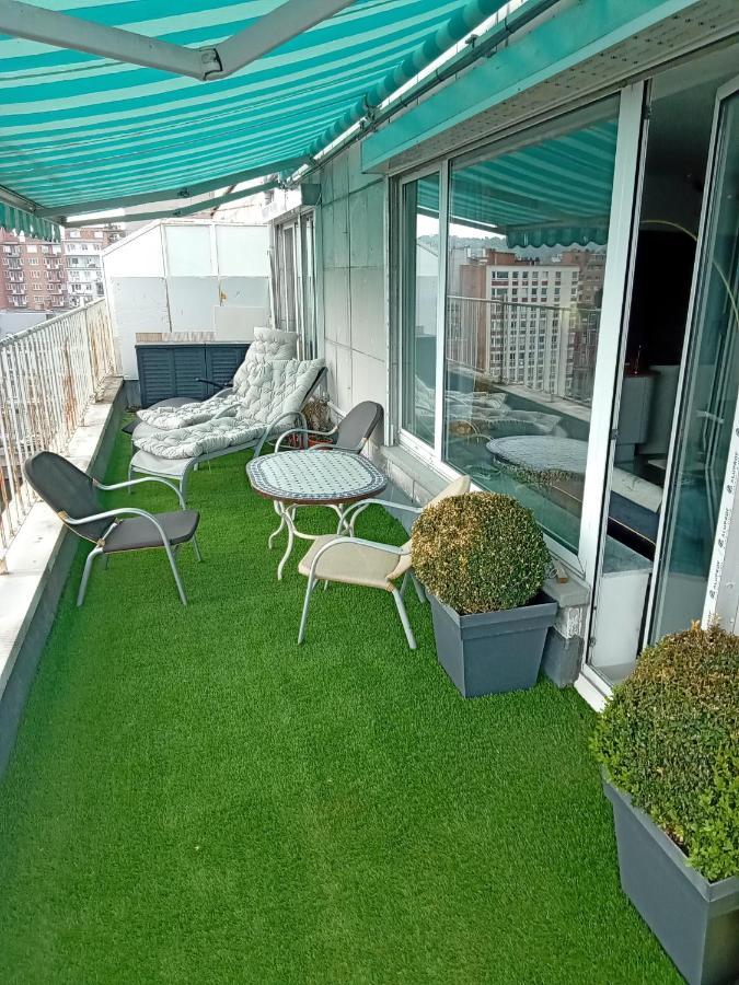 Liege Centre Mediacite Appartement Possible Parking Terrasse Immense 8Eme Pour 2 Personnes Liège Exterior foto