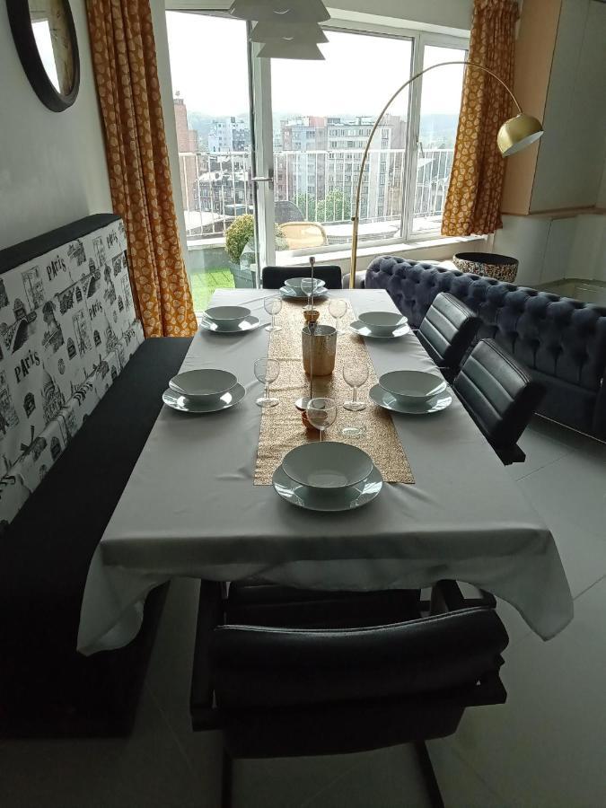 Liege Centre Mediacite Appartement Possible Parking Terrasse Immense 8Eme Pour 2 Personnes Liège Exterior foto